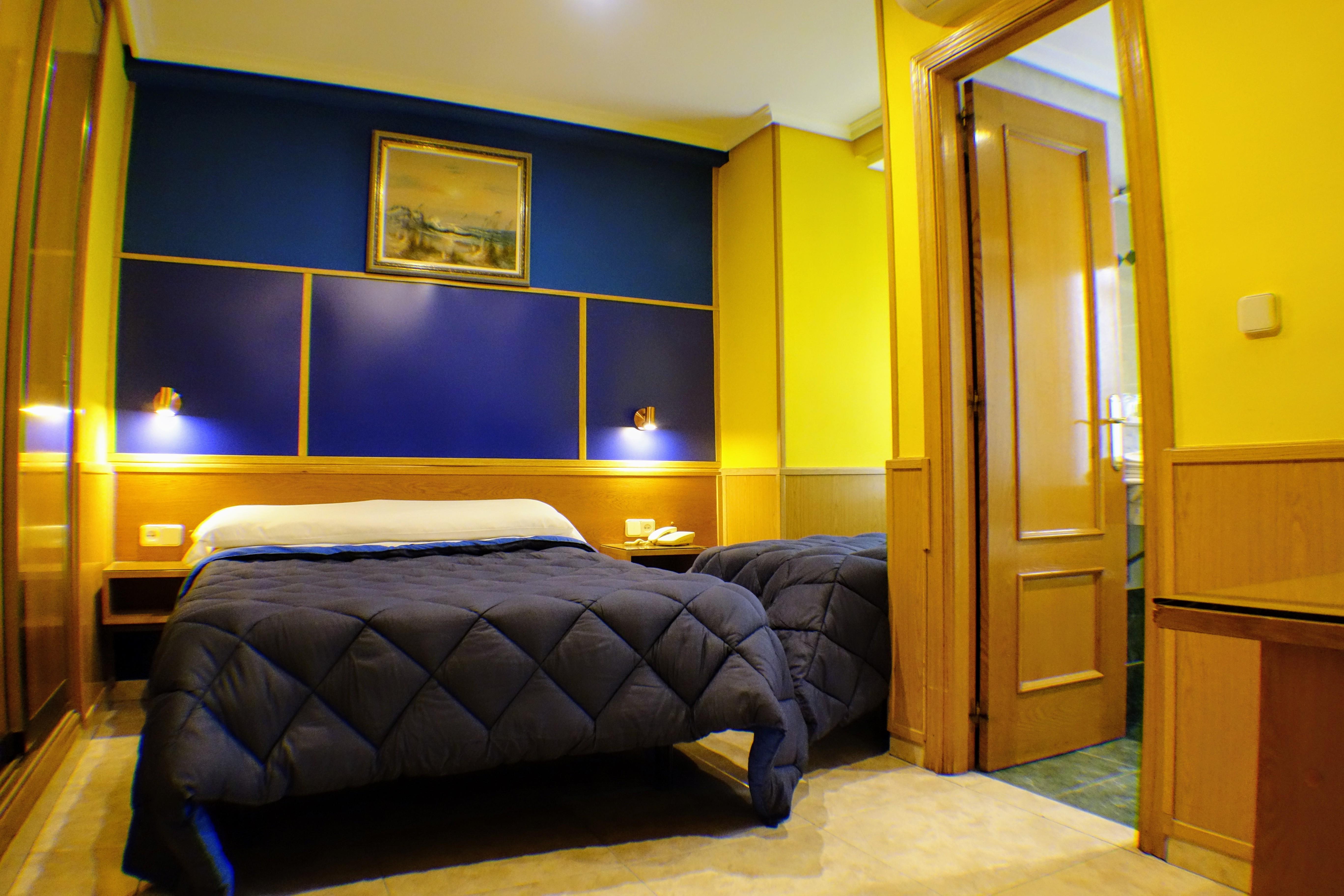 Tripolis Toledo Hotell Exteriör bild