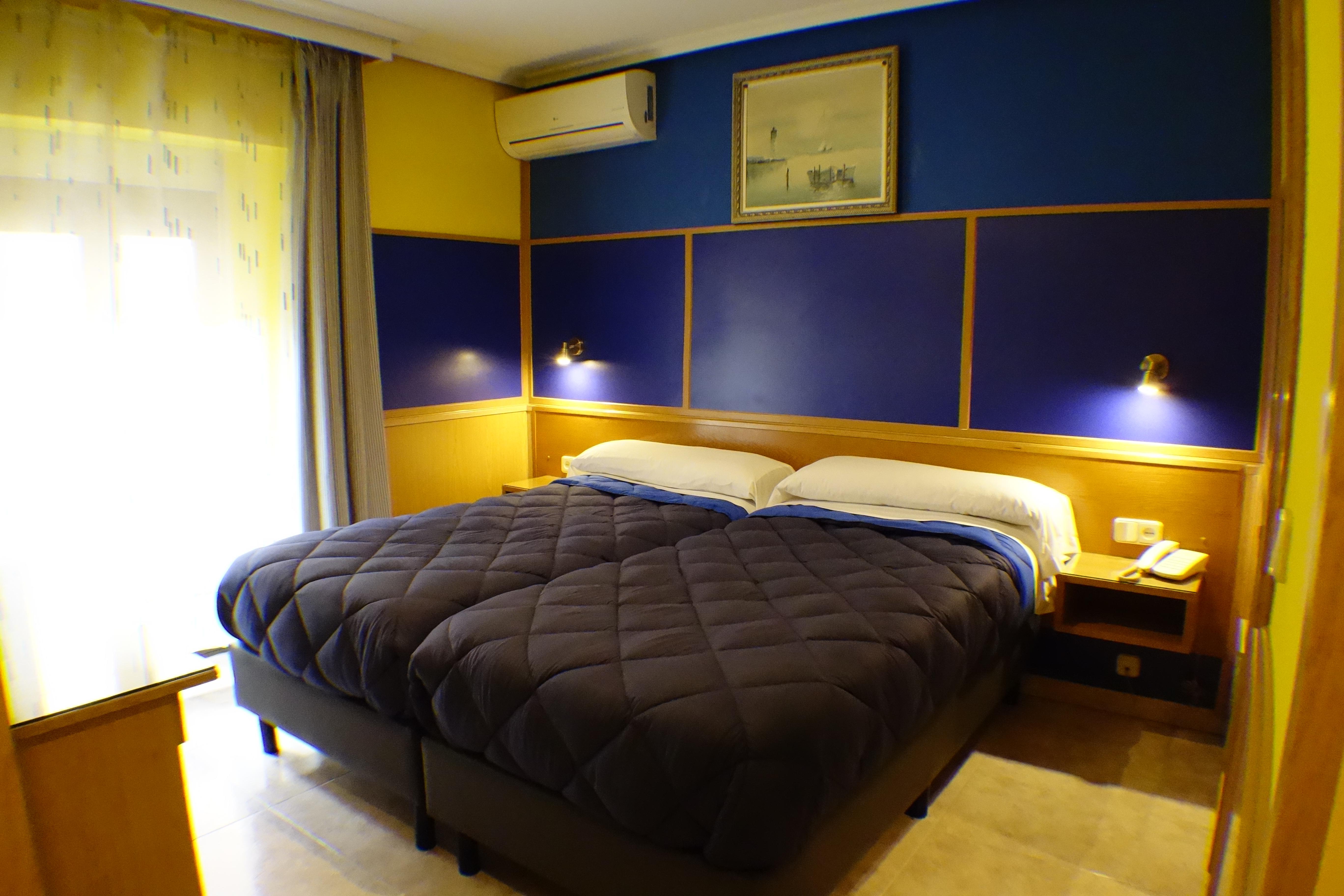 Tripolis Toledo Hotell Exteriör bild