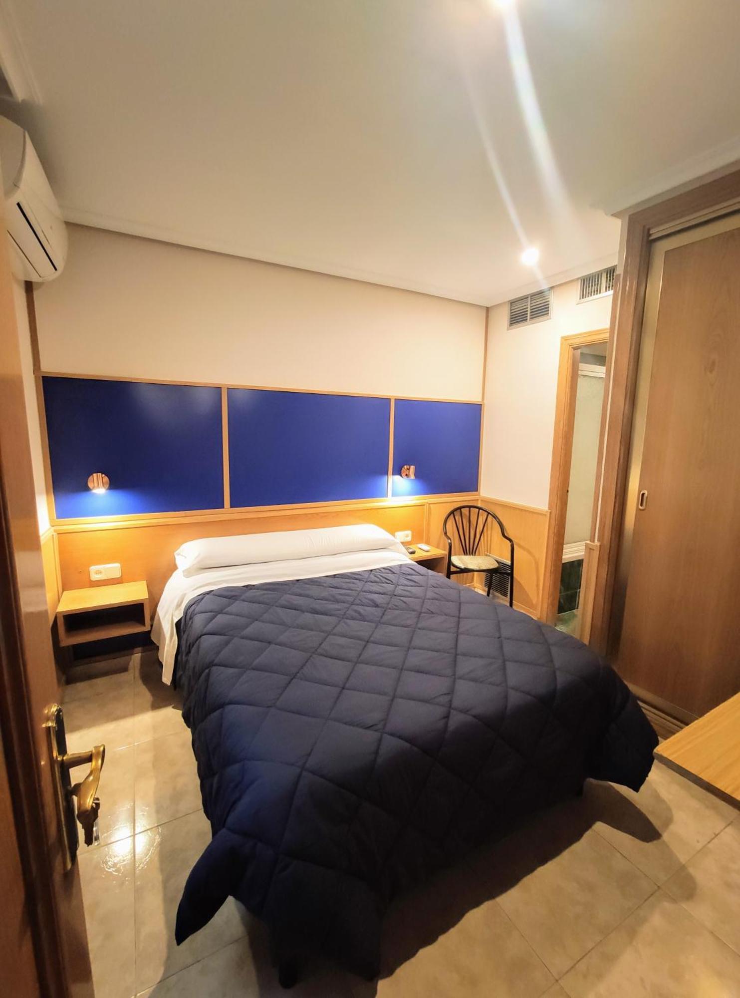 Tripolis Toledo Hotell Exteriör bild