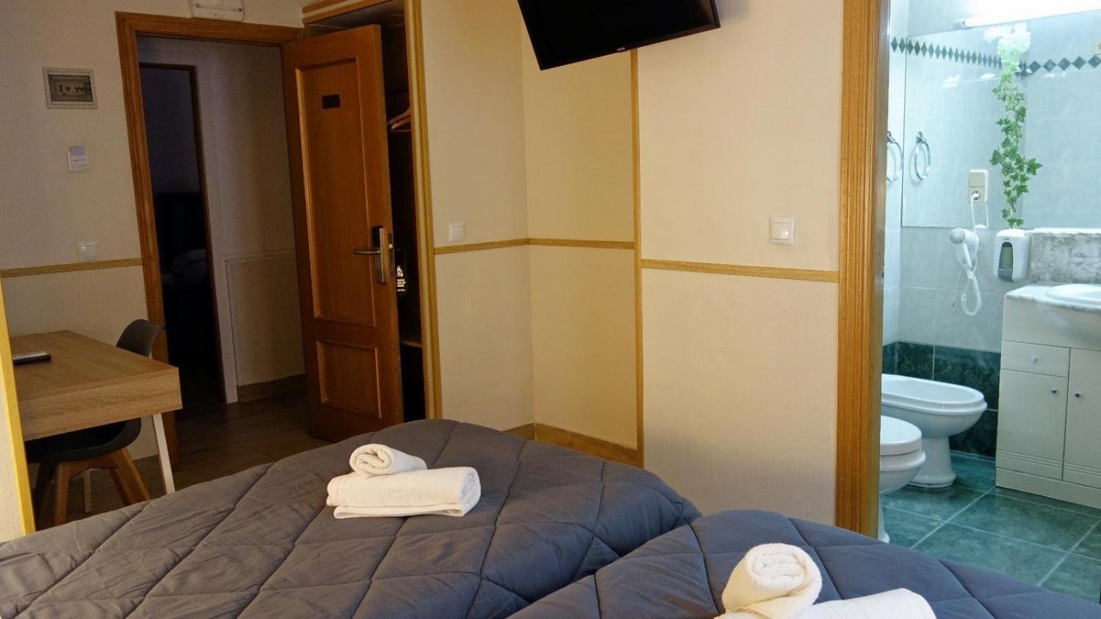 Tripolis Toledo Hotell Exteriör bild